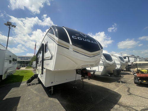 RV carousel image 1