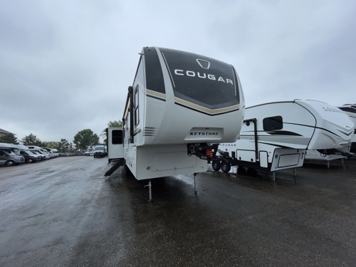 RV carousel image 1