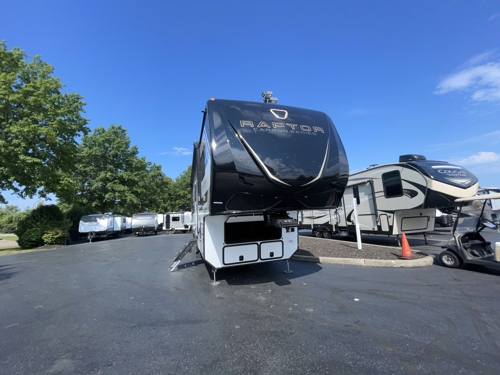 RV carousel image 1