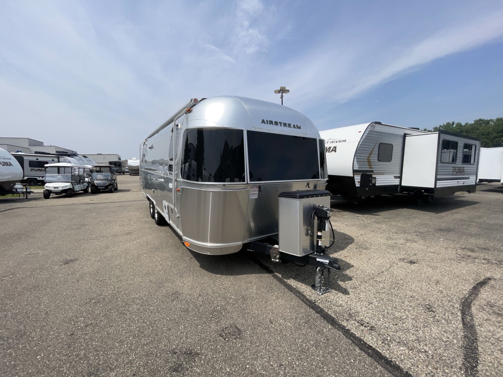 2024 Airstream Flying Cloud 25FB QUEEN