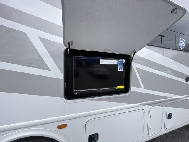 2026 Thor Hurricane 29L — photo 8 of 8