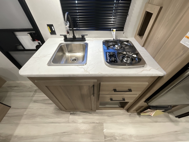 2026 Keystone Coleman 17B — photo 8 of 8