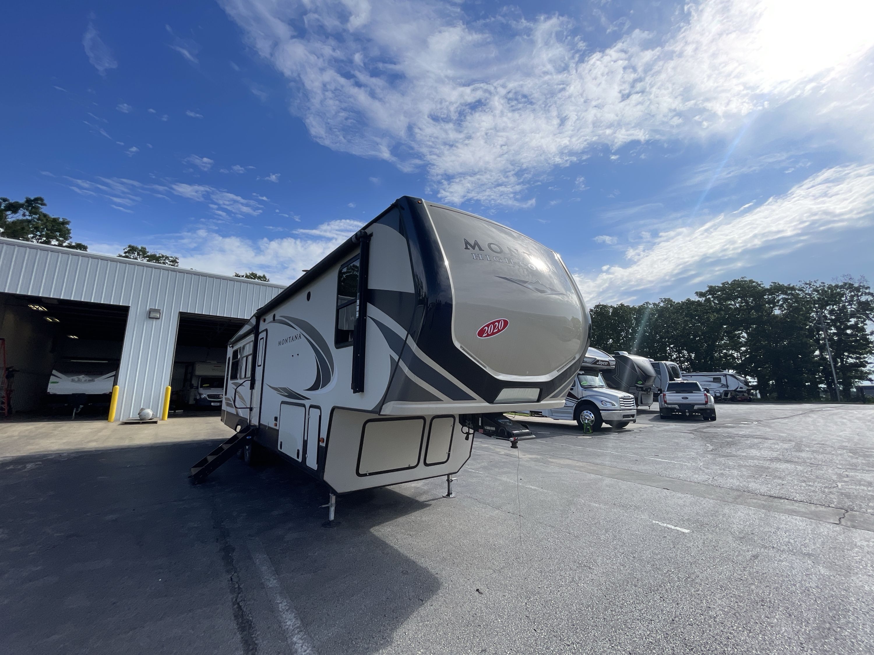 New or Used Keystone Montana High Country 331rl RVs for Sale