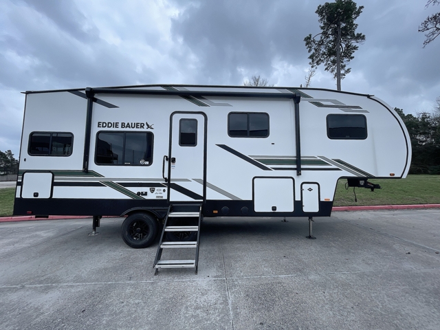 2025 Heartland Eddie Bauer Signature 2500RK — photo 6 of 8