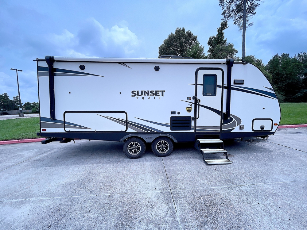2018 Crossroads Sunset Trail 210FK — photo 6 of 8