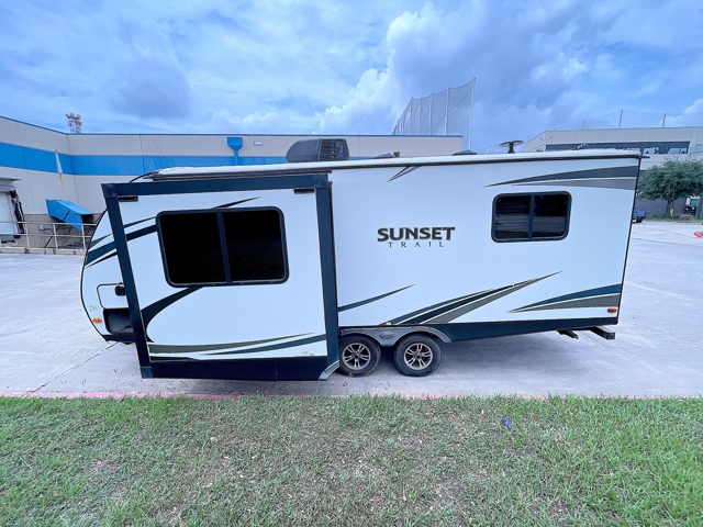 2018 Crossroads Sunset Trail 210FK — photo 7 of 8