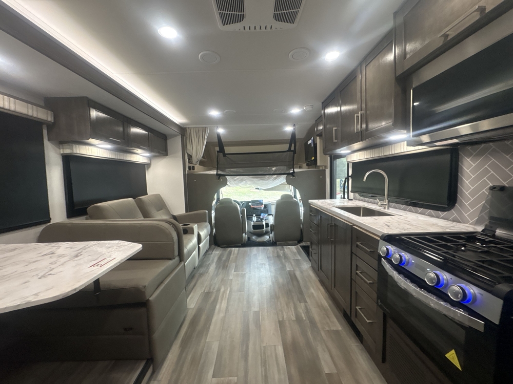 2026 Jayco Greyhawk 29MV — photo 4 of 8