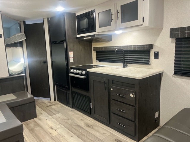 2022 K-Z RV Sportsmen SE 260BHSE — photo 3 of 8