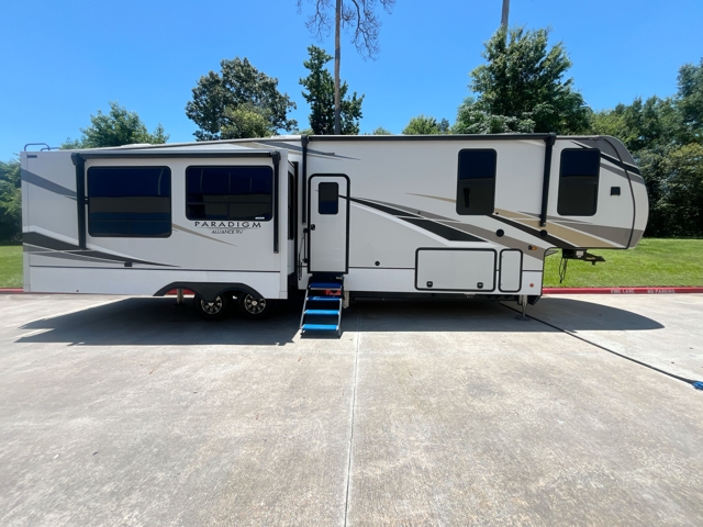 2021 Alliance Paradigm 372RK — photo 5 of 8