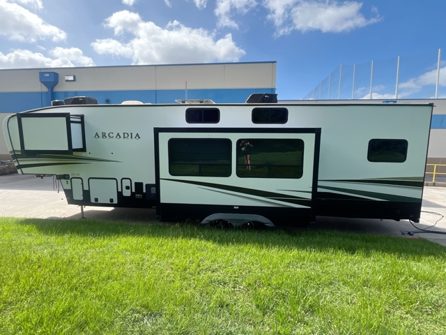 2022 Keystone Arcadia 3940LT — photo 8 of 8