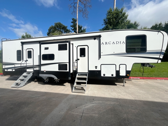 2022 Keystone Arcadia 3940LT — photo 6 of 8
