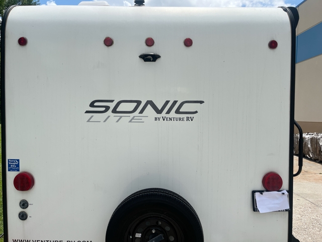 2022 Venture RV Sonic Lite 150VRK — photo 7 of 8