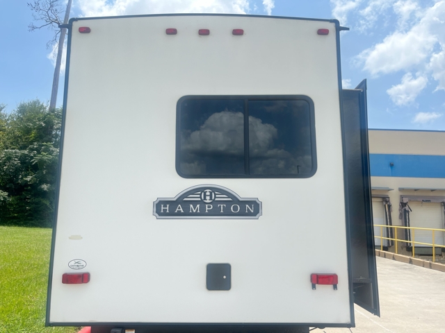 2022 Crossroads Hampton 380RKS — photo 6 of 8