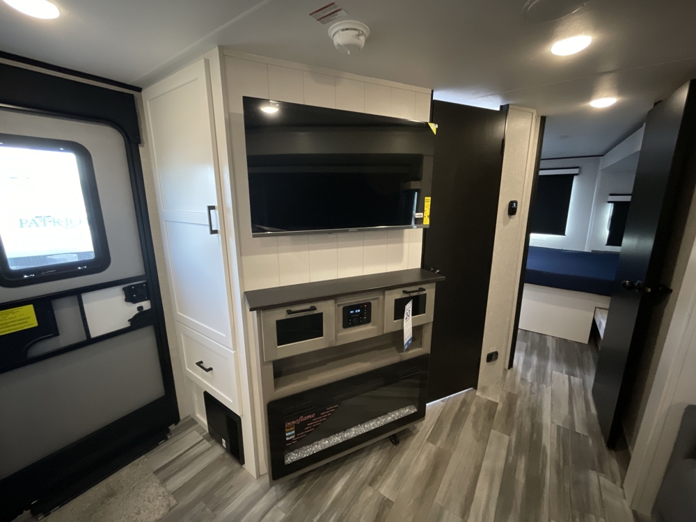 entertainment-center