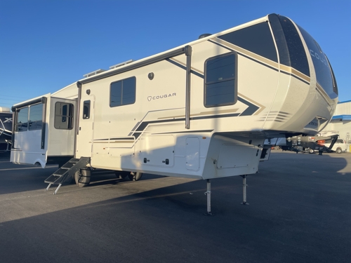 RV carousel image 1