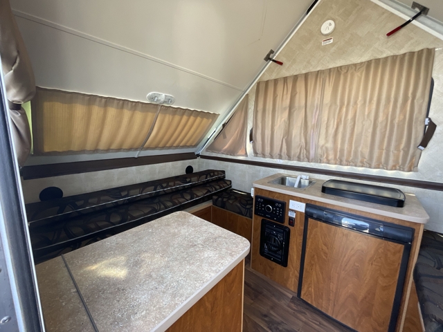 2016 Chalet Chalet RV Inc Arrowhead — photo 2 of 8