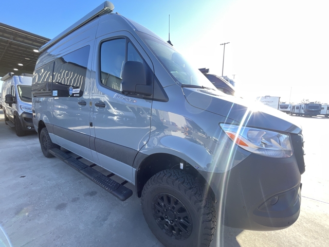 2026 Thor Eddie Bauer 19EB — photo 1 of 8