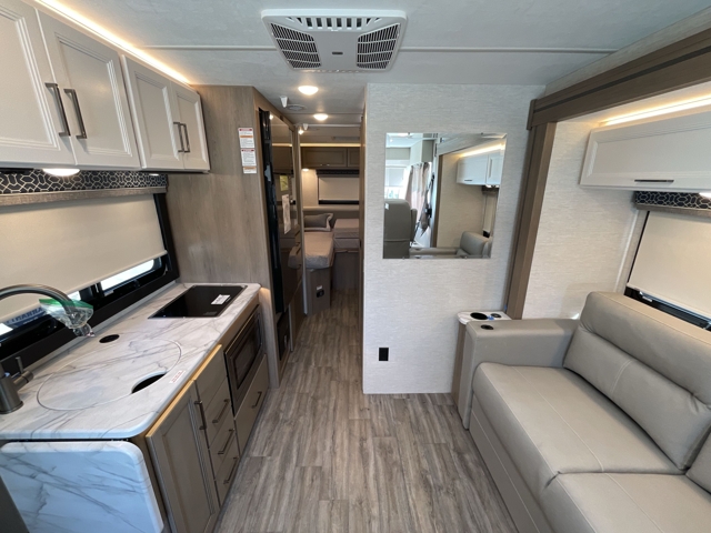 2026 Thor Freedom Traveler A24 — photo 3 of 8