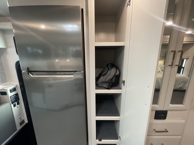 2026 Holiday Rambler Admiral 28A — photo 6 of 8