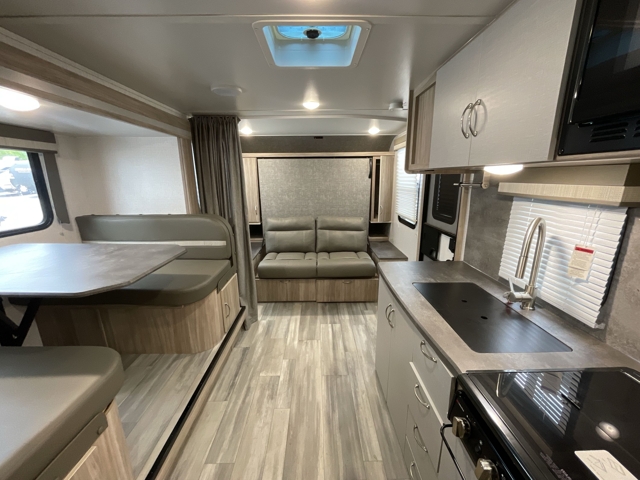2022 Winnebago Micro Minnie FLX 2306BHS — photo 3 of 8