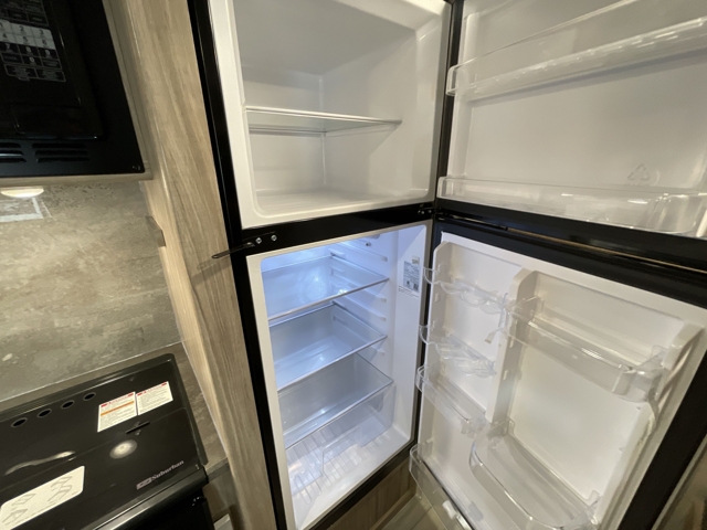 2022 Winnebago Micro Minnie FLX 2306BHS — photo 5 of 8