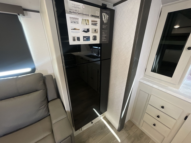 2026 Coachmen Northern Spirit 2565FK — photo 4 of 8