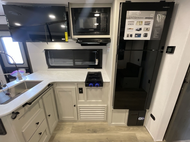 2026 Coachmen Northern Spirit 24RB — photo 4 of 8