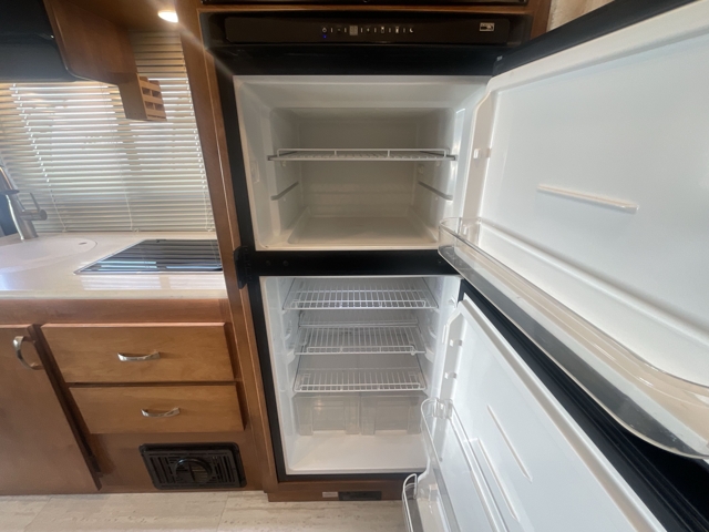 2022 Renegade Villagio 25FWS — photo 6 of 8