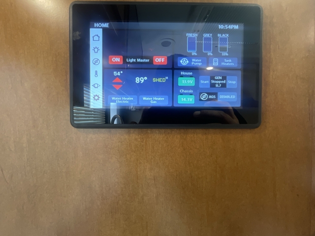 2022 Renegade Villagio 25FWS — photo 8 of 8