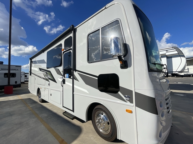 2026 Holiday Rambler Admiral 29M — photo 1 of 8