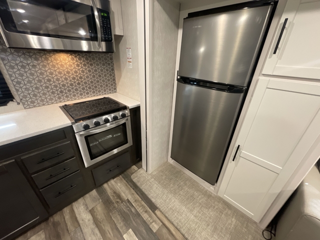 2023 Crossroads Cruiser Aire 29RKL — photo 6 of 8