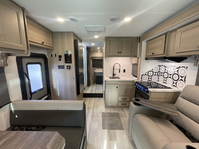2026 Forest River Sunseeker 2860DSF — photo 4 of 8