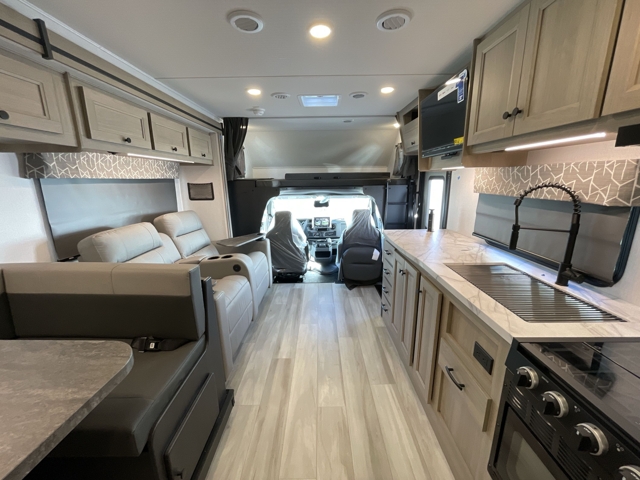 2026 Forest River Sunseeker 3010DSF — photo 4 of 8