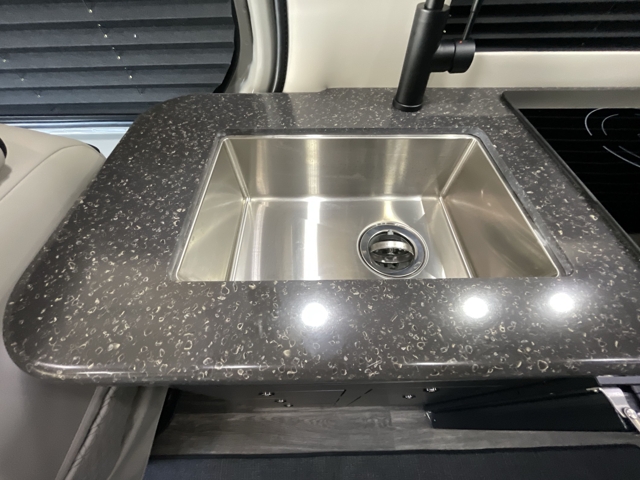 2026 Ogv Luxury Coach V-tour 7RLA — photo 7 of 8