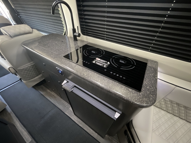 2026 Ogv Luxury Coach V-tour 7RLA — photo 4 of 8