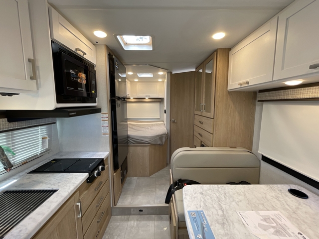 2026 Thor Freedom Elite 21HEC — photo 3 of 8