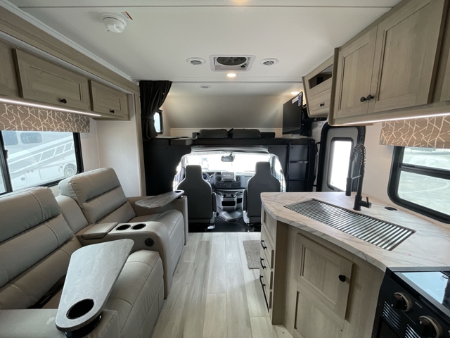 2026 Forest River Sunseeker 2500TSF — photo 4 of 8