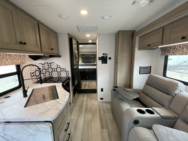 2026 Forest River Sunseeker 2500TSF — photo 3 of 8