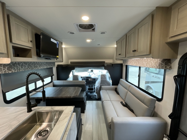 2026 Forest River Sunseeker LE 2950 — photo 3 of 8