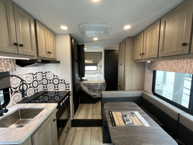 2026 Forest River Sunseeker LE 2350F — photo 3 of 8