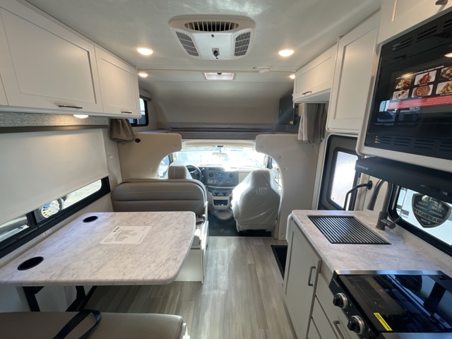 2026 Thor Four Winds 21ZF — photo 4 of 8