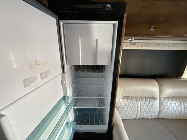 2018 Tiffin Wayfarer 24BW — photo 8 of 8