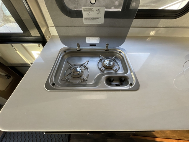 2018 Tiffin Wayfarer 24BW — photo 2 of 8