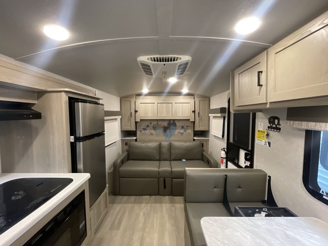 2023 Forest River Flagstaff E-pro 19FBS — photo 4 of 8