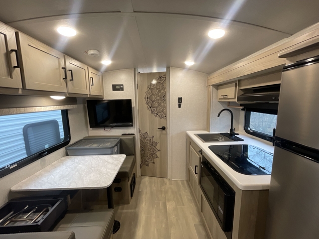 2023 Forest River Flagstaff E-pro 19FBS — photo 3 of 8