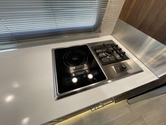 2021 Winnebago View 24D — photo 7 of 8