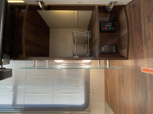 2021 Winnebago View 24D — photo 6 of 8