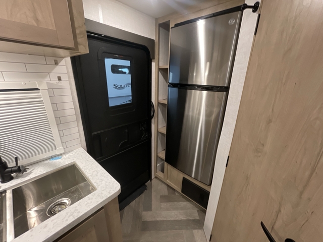 2023 Ember Touring 20FB — photo 7 of 8