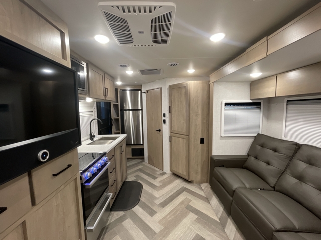 2023 Ember Touring 20FB — photo 5 of 8