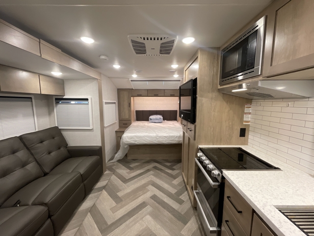 2023 Ember Touring 20FB — photo 4 of 8